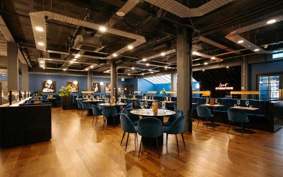 Benefits of Hiring a Restaurant For an Event Over a Hall